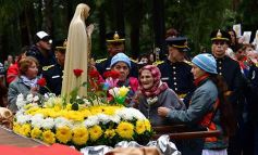 Foto de la galería: Le fe en Fátima movilizó a miles de peregrinos