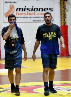 Foto de la galería: Triunfazo de Mitre ante Luz y Fuerza en el Provincial