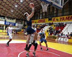 Foto de la galería: Triunfazo de Mitre ante Luz y Fuerza en el Provincial