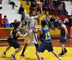 Foto de la galería: Triunfazo de Mitre ante Luz y Fuerza en el Provincial