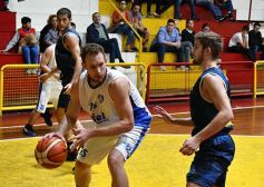 Foto de la galería: Triunfazo de Mitre ante Luz y Fuerza en el Provincial