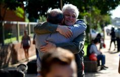 Foto de la galería: Lalo Stelatto llevó sus propuestas a los puesteros del Mercado Concentrador