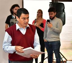 Foto de la galería: La EBY entregó títulos de propiedad en San Isidro