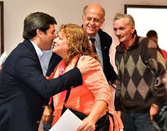 Foto de la galería: La EBY entregó títulos de propiedad en San Isidro