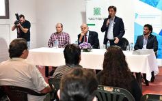 Foto de la galería: La EBY entregó títulos de propiedad en San Isidro