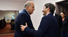 Foto de la galería: La EBY entregó títulos de propiedad en San Isidro