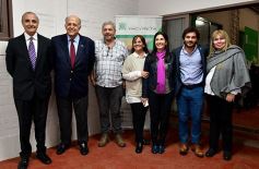 Foto de la galería: La EBY entregó títulos de propiedad en San Isidro