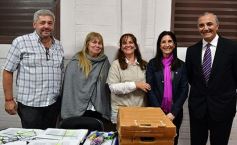 Foto de la galería: La EBY entregó títulos de propiedad en San Isidro