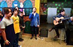 Foto de la galería: Colorida celebración Patria en el Hogar de Día