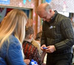 Foto de la galería: Colorida celebración Patria en el Hogar de Día
