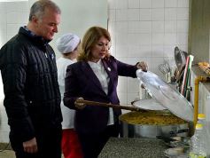 Foto de la galería: Colorida celebración Patria en el Hogar de Día