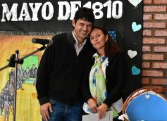 Foto de la galería: Colorida celebración Patria en el Hogar de Día