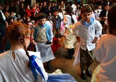 Foto de la galería: Emocionante celebración del cumple de la Patria en el Colegio del Carmen