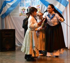 Foto de la galería: Emocionante celebración del cumple de la Patria en el Colegio del Carmen