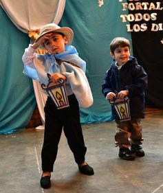 Foto de la galería: Emocionante celebración del cumple de la Patria en el Colegio del Carmen
