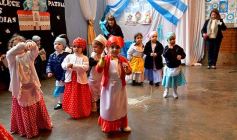 Foto de la galería: Emocionante celebración del cumple de la Patria en el Colegio del Carmen