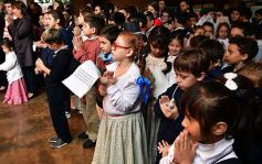Foto de la galería: Emocionante celebración del cumple de la Patria en el Colegio del Carmen