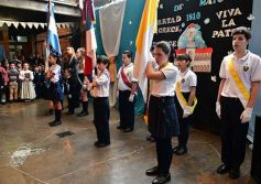Foto de la galería: Emocionante celebración del cumple de la Patria en el Colegio del Carmen