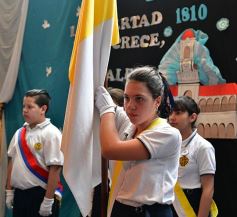 Foto de la galería: Emocionante celebración del cumple de la Patria en el Colegio del Carmen