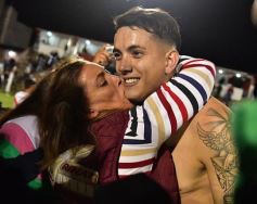 Foto de la galería: Guaraní sufrió y pasó por penales a la finalísima por el ascenso