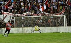 Foto de la galería: Guaraní sufrió y pasó por penales a la finalísima por el ascenso