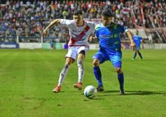 Foto de la galería: Guaraní sufrió y pasó por penales a la finalísima por el ascenso