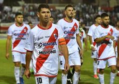 Foto de la galería: Guaraní sufrió y pasó por penales a la finalísima por el ascenso