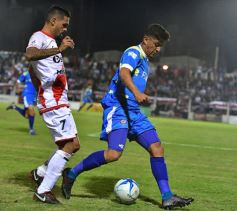Foto de la galería: Guaraní sufrió y pasó por penales a la finalísima por el ascenso