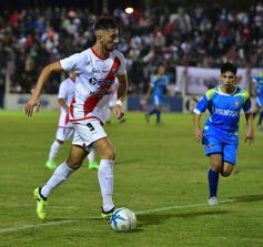 Foto de la galería: Guaraní sufrió y pasó por penales a la finalísima por el ascenso
