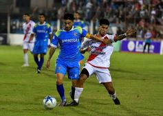 Foto de la galería: Guaraní sufrió y pasó por penales a la finalísima por el ascenso