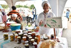 Foto de la galería: Segunda “Feria Sin Fronteras- Yacyretá Emprende” en la Costanera de Posadas