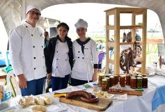 Foto de la galería: Segunda “Feria Sin Fronteras- Yacyretá Emprende” en la Costanera de Posadas