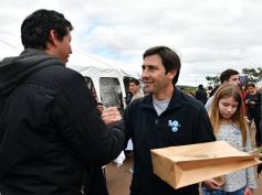 Foto de la galería: Segunda “Feria Sin Fronteras- Yacyretá Emprende” en la Costanera de Posadas
