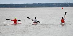 Foto de la galería: Club Río Paraná organizó la primera fecha del Campeonato Regional de canotaje