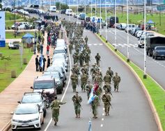 Foto de la galería: El Ejército celebró su aniversario en la cascada de la costanera