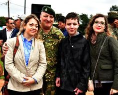 Foto de la galería: El Ejército celebró su aniversario en la cascada de la costanera