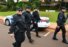 Foto de la galería: El Ejército celebró su aniversario en la cascada de la costanera