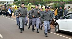 Foto de la galería: El Ejército celebró su aniversario en la cascada de la costanera