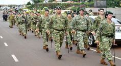Foto de la galería: El Ejército celebró su aniversario en la cascada de la costanera