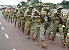 Foto de la galería: El Ejército celebró su aniversario en la cascada de la costanera