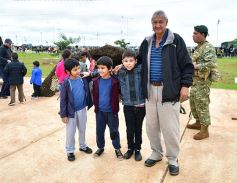 Foto de la galería: El Ejército celebró su aniversario en la cascada de la costanera