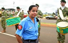 Foto de la galería: El Ejército celebró su aniversario en la cascada de la costanera