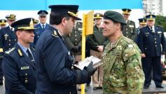 Foto de la galería: El Ejército celebró su aniversario en la cascada de la costanera