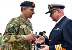 Foto de la galería: El Ejército celebró su aniversario en la cascada de la costanera