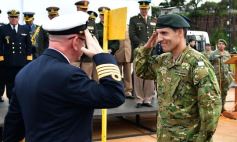 Foto de la galería: El Ejército celebró su aniversario en la cascada de la costanera