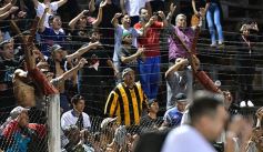 Foto de la galería: Tropezón de Guaraní en la primera final por el ascenso al Argentino A