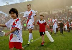 Foto de la galería: Tropezón de Guaraní en la primera final por el ascenso al Argentino A