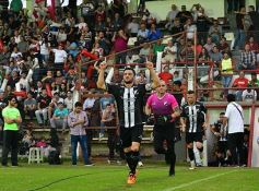 Foto de la galería: Tropezón de Guaraní en la primera final por el ascenso al Argentino A