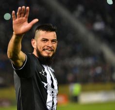 Foto de la galería: Guaraní puso el alma en la cancha, pero no le alcanzó: ascendió Central Norte al Federal A