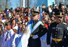 Foto de la galería: Día de la Bandera: “La Argentina será federal o no será”, proclamó Passalacqua junto a Urtubey en Candelaria